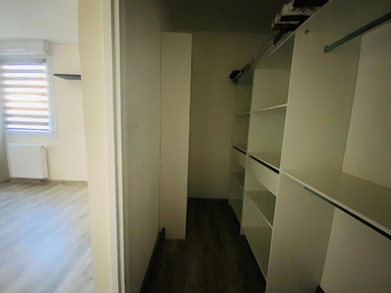 Appartement - 90 m² - 4 pièces