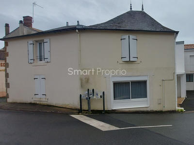 Maison - 272 m² - 13 pièces