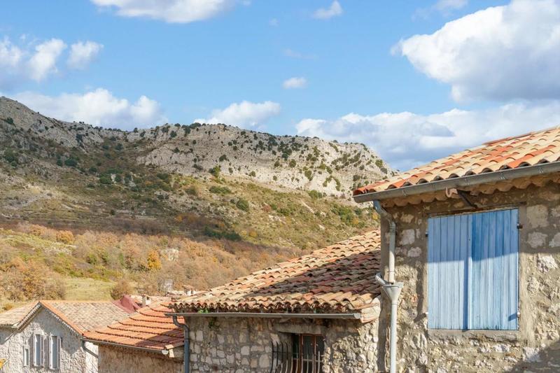 Appartement - 90 m² - 3 pièces