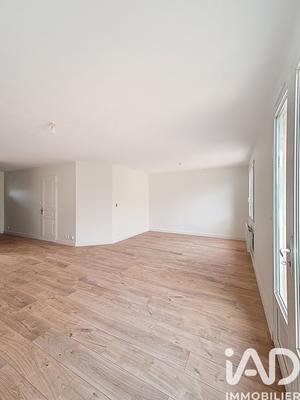 Maison - 87 m² - 4 pièces