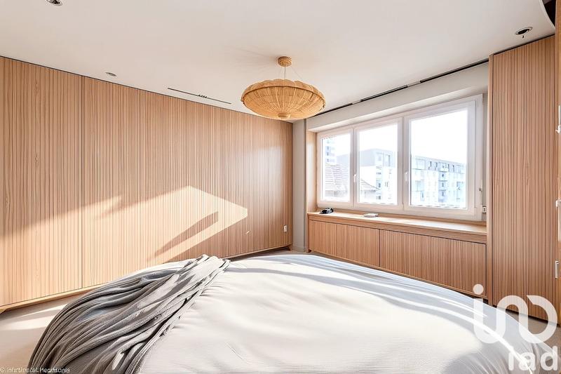 Appartement - 128 m² - 5 pièces