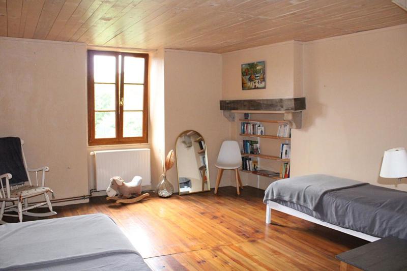 Maison - 200 m² - 11 pièces