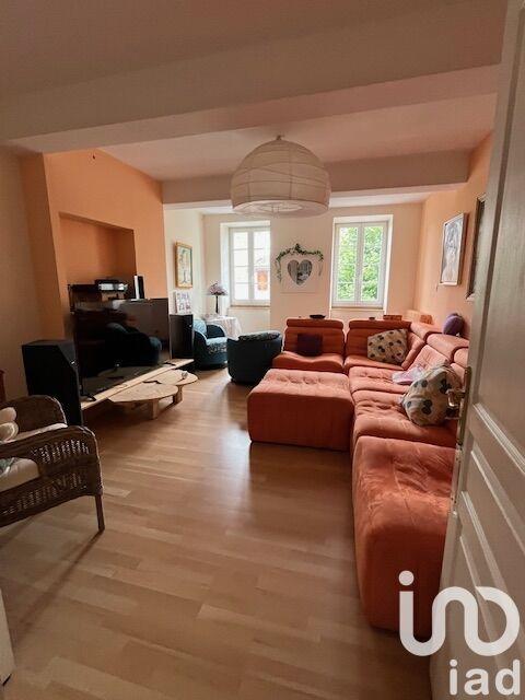 Maison - 480 m² - 16 pièces