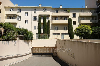 Parking / Garage - 10 m²