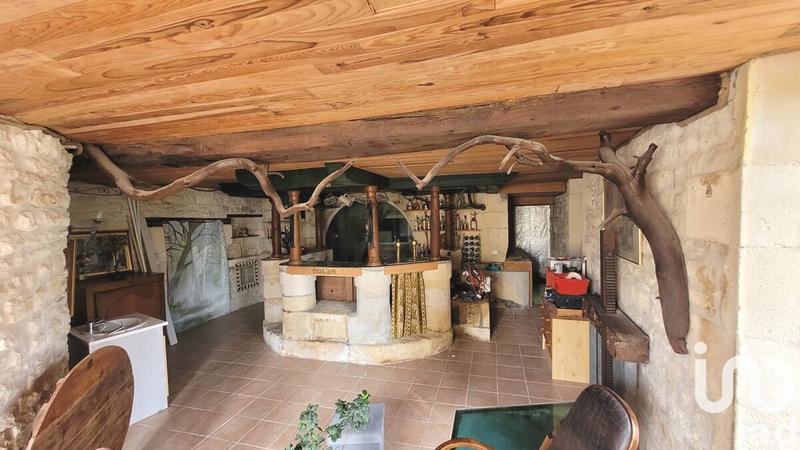 Maison - 244 m² - 5 pièces