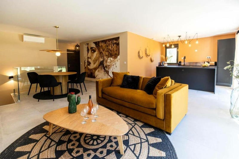 Appartement - 100 m² - 4 pièces