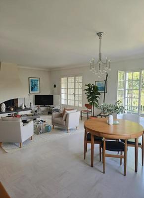 Maison - 174 m² - 8 pièces