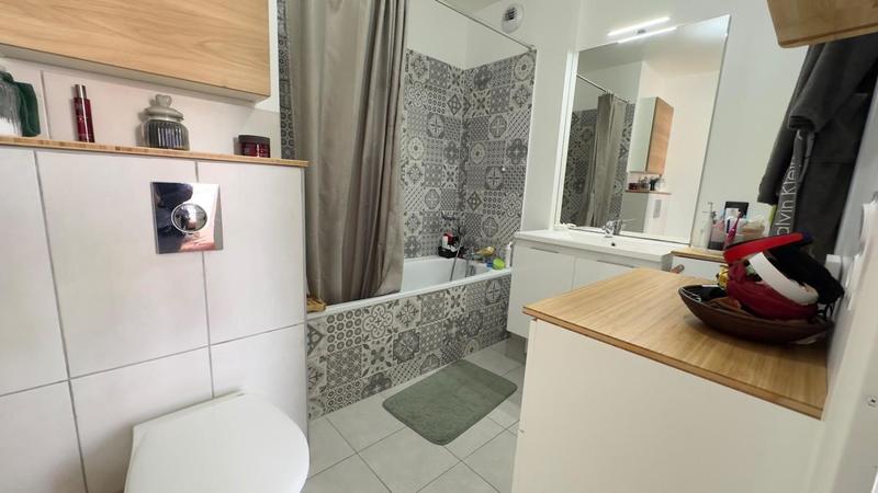 Appartement - 77 m² - 4 pièces