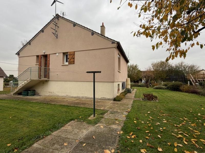 Maison - 93 m² - 5 pièces