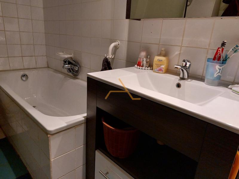 Maison de village - 229 m² - 7 pièces