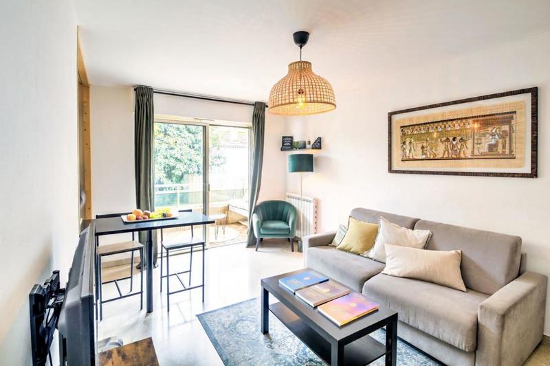 Studio - 24 m² - 1 pièce