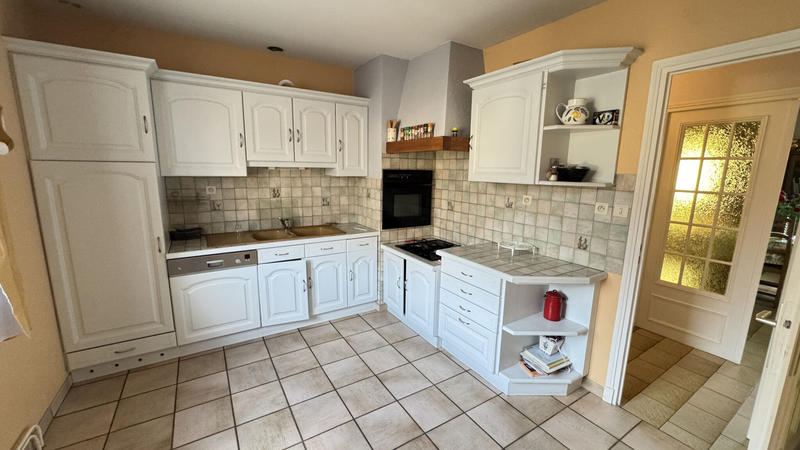 Appartement - 135 m² - 6 pièces