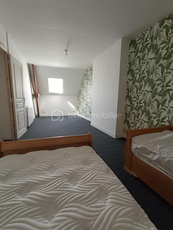 Maison traditionnelle - 90 m² - 5 pièces