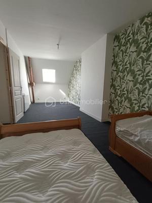 Maison traditionnelle - 90 m² - 5 pièces