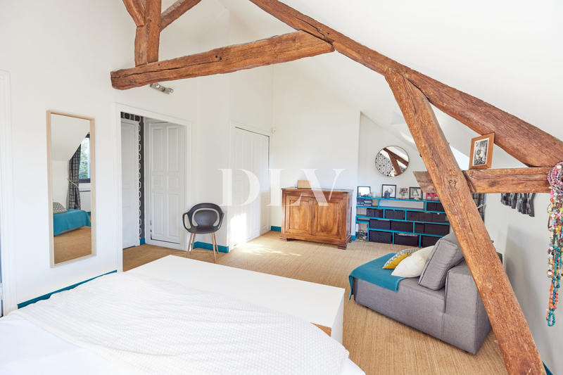 Maison ancienne - 275 m² - 7 pièces