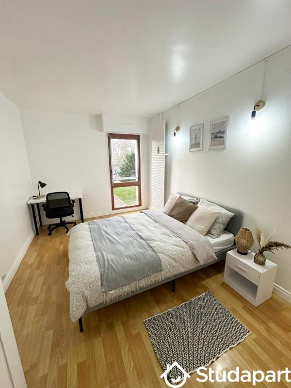 Chambre - 11 m² - 1 pièce
