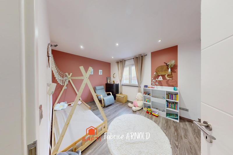 Maison - 111 m² - 5 pièces