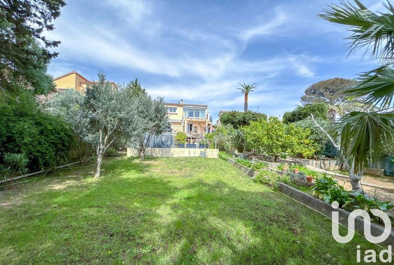 Maison - 184 m² - 7 pièces