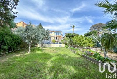 Maison - 184 m² - 7 pièces