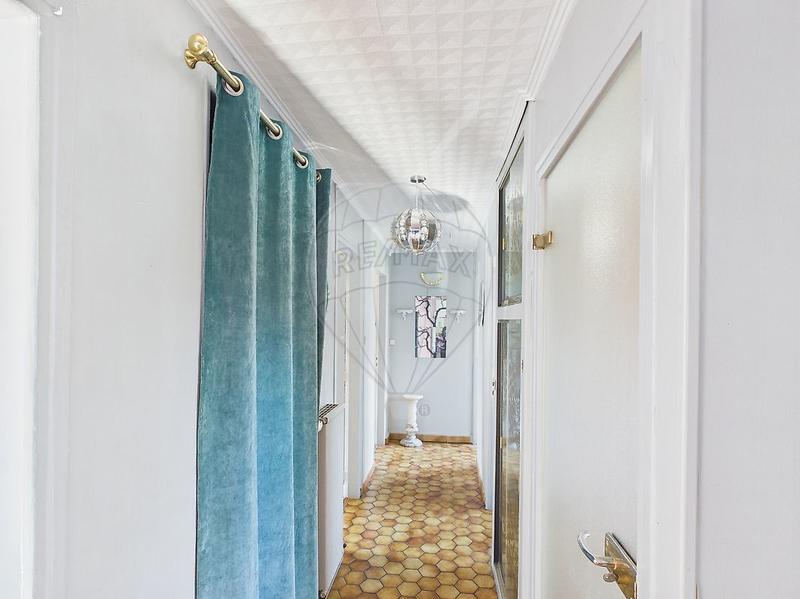 Maison - 95 m² - 7 pièces