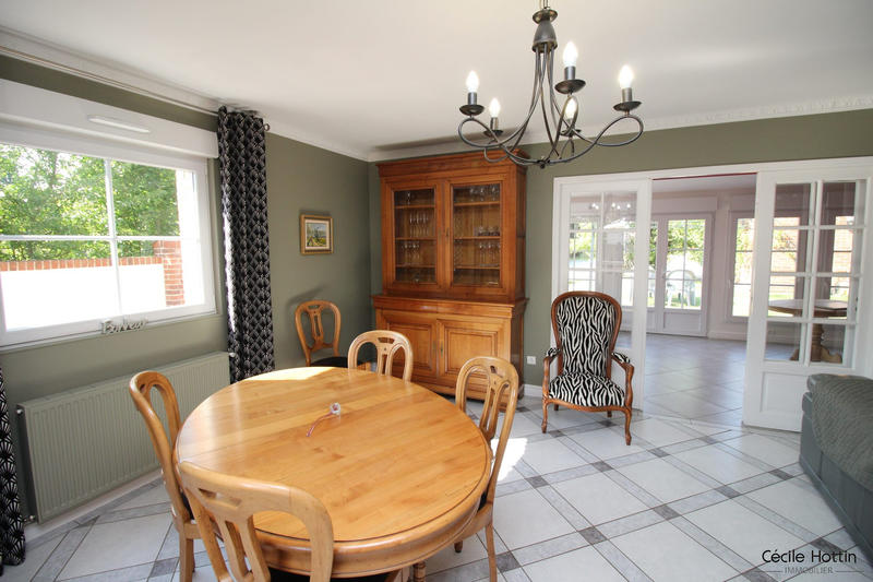 Maison - 140 m² - 6 pièces