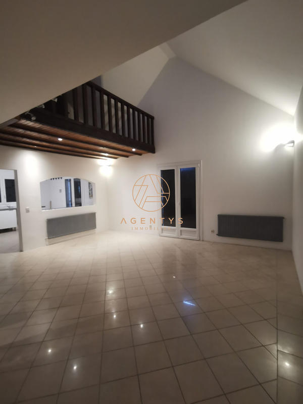Maison - 170 m² - 5 pièces