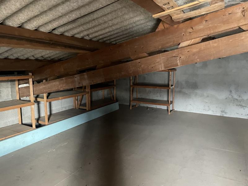 Local d'activités - 163 m²