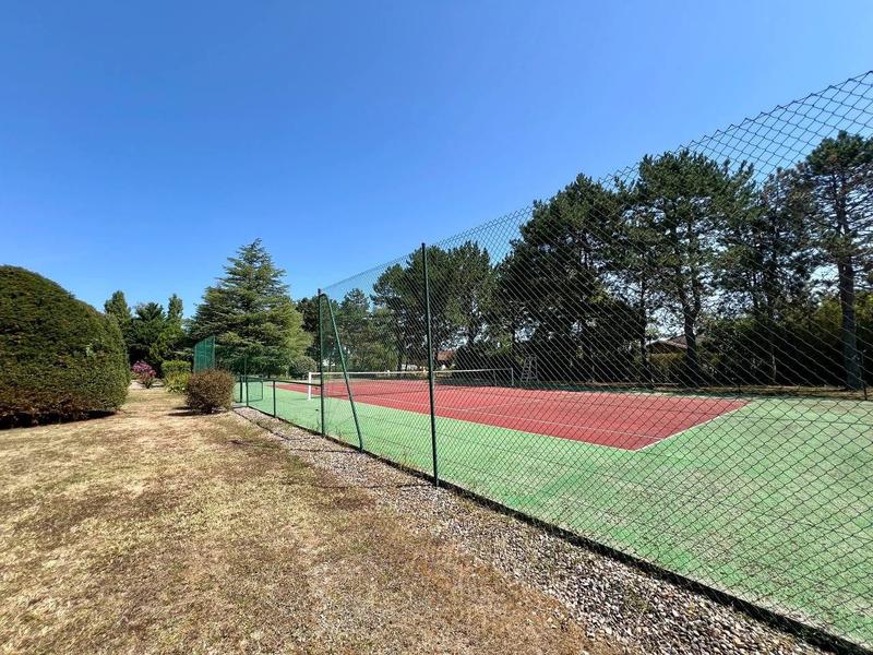 Maison traditionnelle - 308 m² - 10 pièces