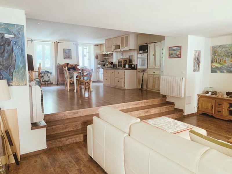 Appartement - 95 m² - 1 pièce
