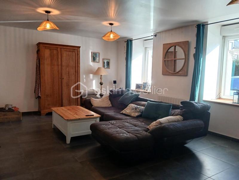 Maison - 180 m² - 7 pièces