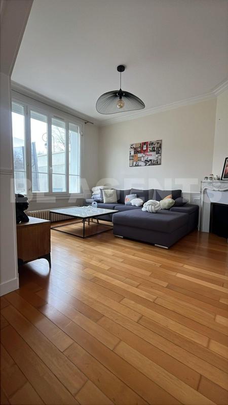 Maison - 200 m² - 6 pièces