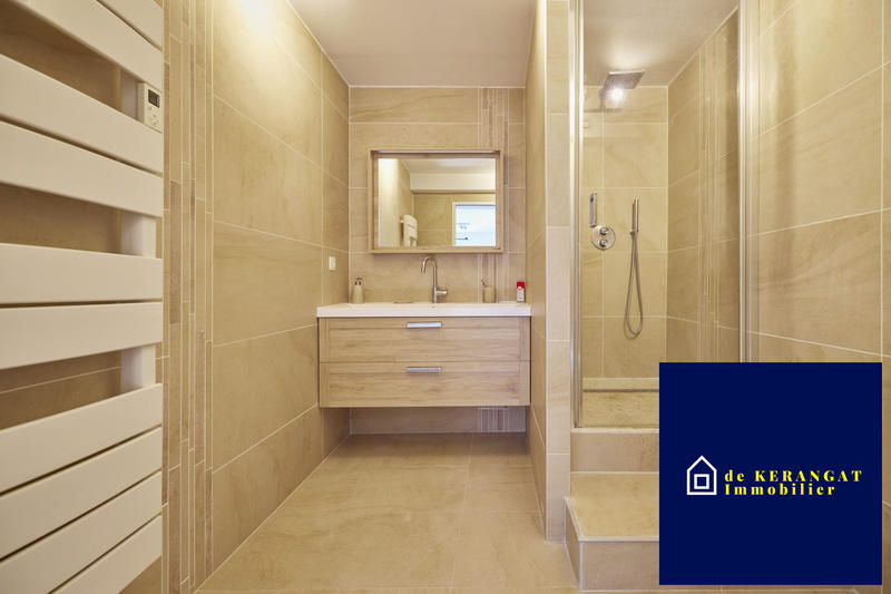 Maison traditionnelle - 160 m² - 7 pièces