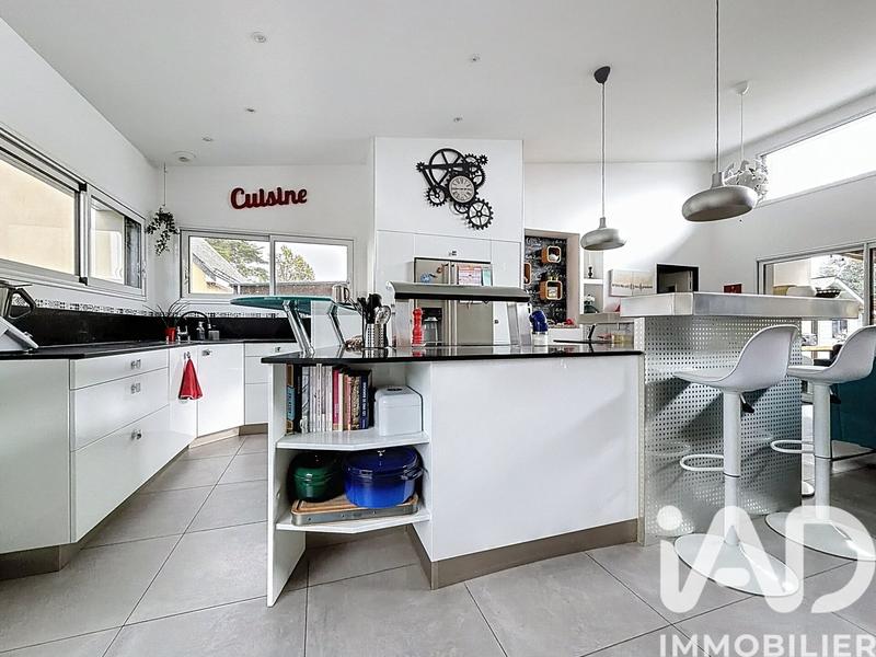 Maison - 174 m² - 6 pièces