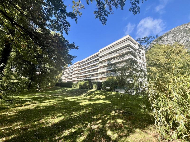 Appartement - 131 m² - 5 pièces