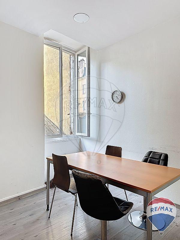 Appartement - 130 m² - 4 pièces