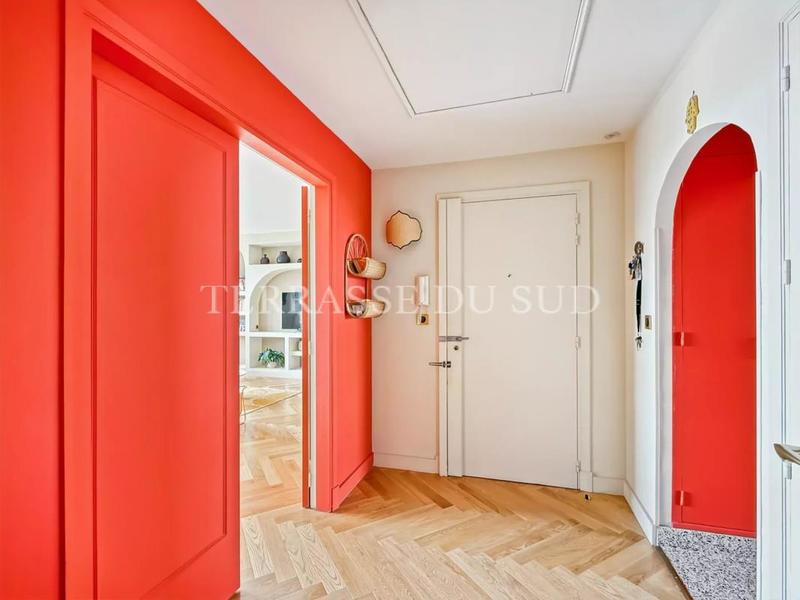 Appartement - 87 m² - 3 pièces