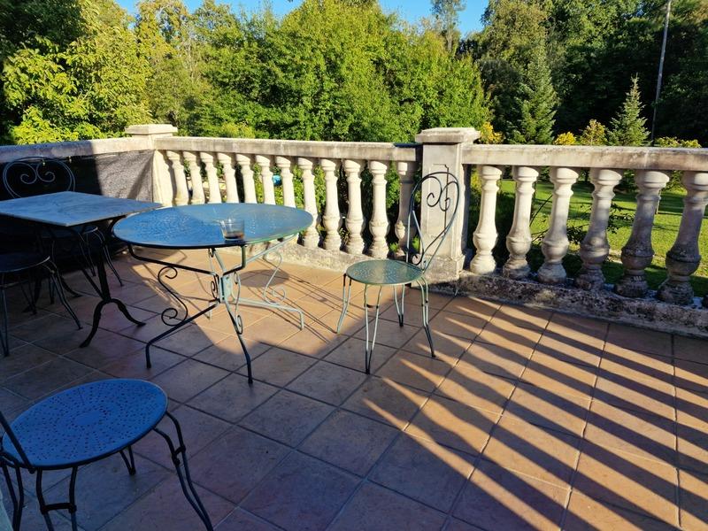 Immeuble - 240 m² - 10 pièces