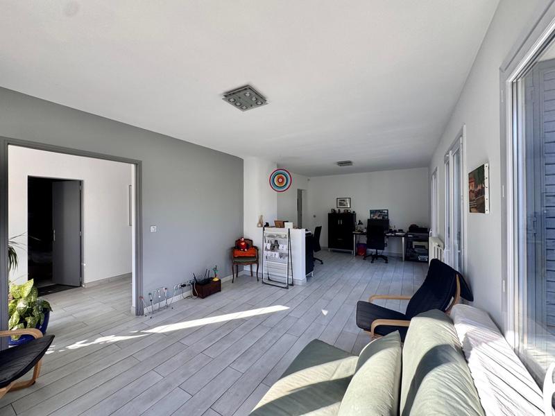 Maison - 185 m² - 6 pièces