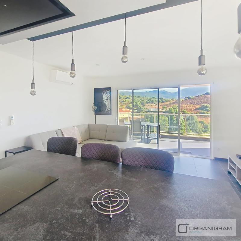 Villa - 101 m² - 4 pièces