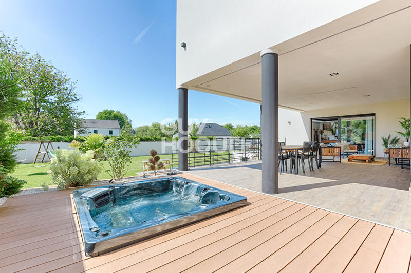 Maison - 200 m² - 7 pièces