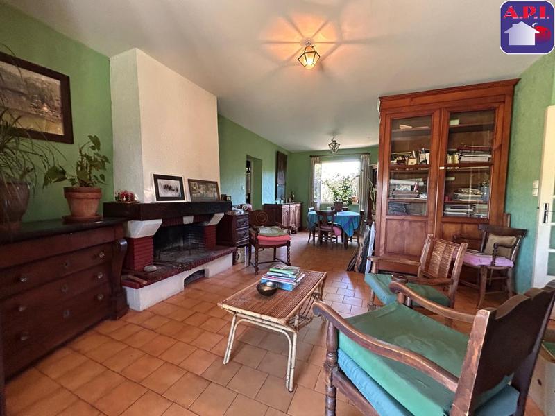 Maison - 96 m² - 6 pièces