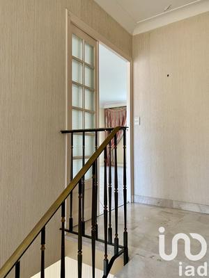 Maison - 198 m² - 7 pièces