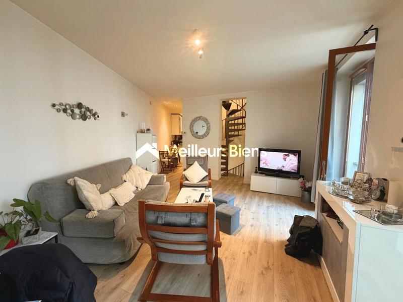 Appartement - 82 m² - 3 pièces