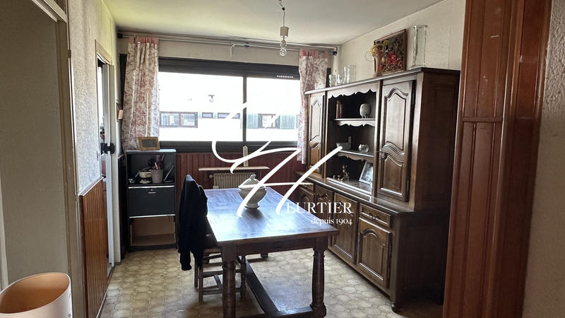 Appartement - 79 m² - 4 pièces