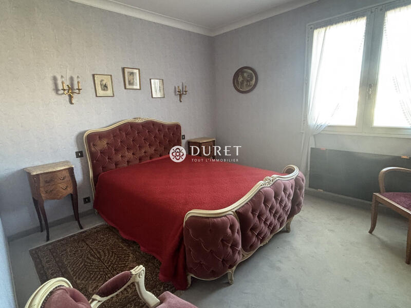 Maison - 207 m² - 8 pièces