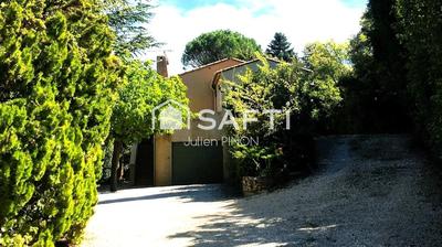 Villa - 175 m² - 6 pièces