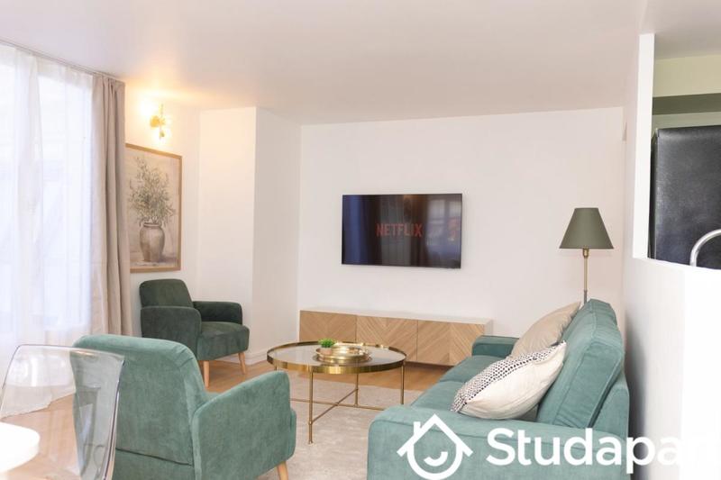 Chambre - 9 m² - 1 pièce