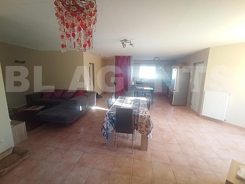 Maison - 96 m² - 4 pièces