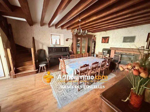 Maison - 116 m² - 11 pièces