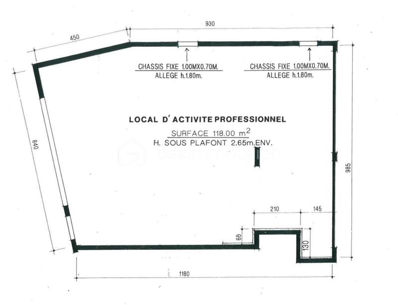 Local commercial - 118 m² - 1 pièce